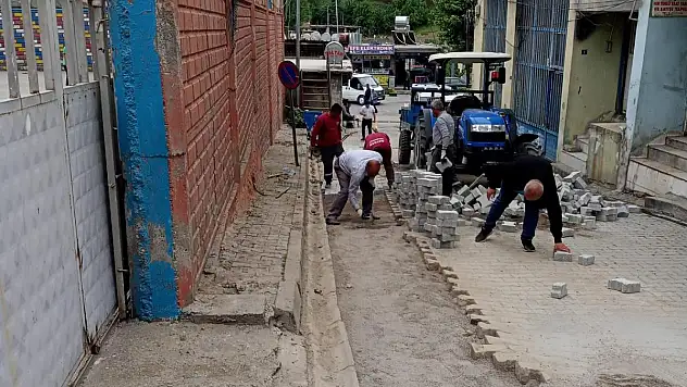 Baykan'da Parke Döşeme ve Kanalizasyon Çalışmaları