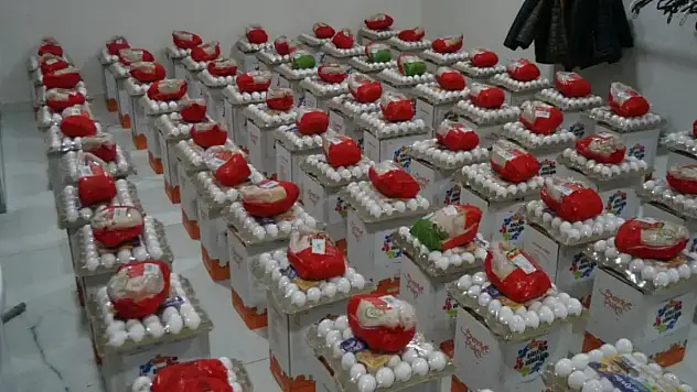 Bayram Öncesi İhtiyaç Sahibi Ailelere Ulaştılar