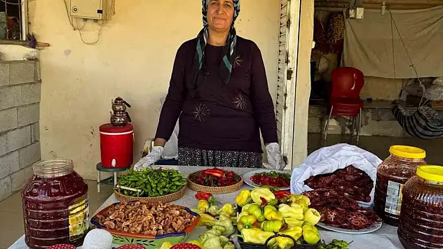 Biberden reçel yaptı, siparişlere yetişmekte zorlanıyor