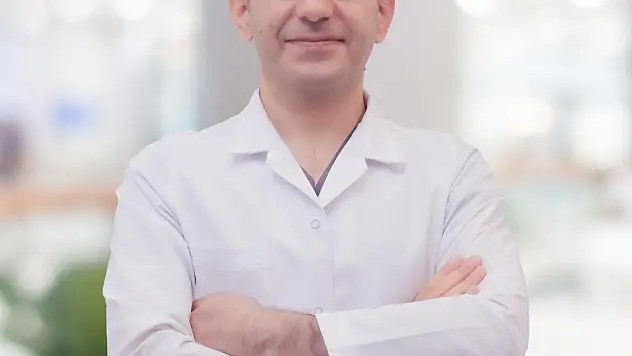 Bilgisayar Ekranı Karşısında Göz Sağlığınızı Nasıl Koruyabilirsiniz?