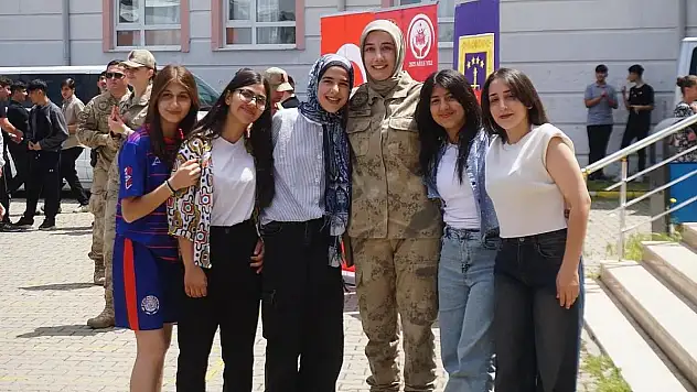 Bilim ve Teknik Koleji'nde Bahar Şenliği Coşkusu