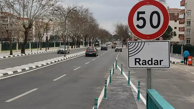 Bir Anlık Dikkatsizlik 30 Bin TL'ye Mal Olabilir: İşte Yeni Trafik Cezaları