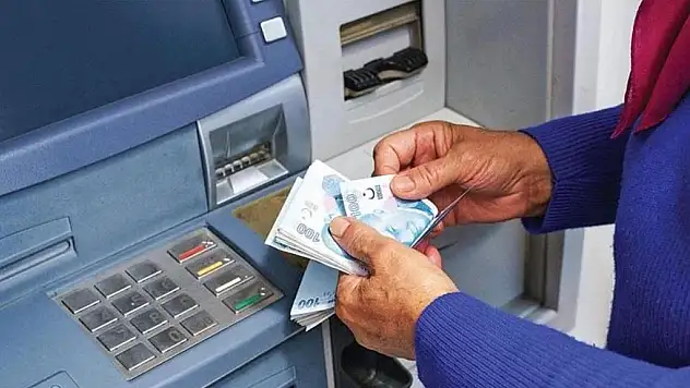 Çalışan Memurların İkramiyesi (!) Hala Ödenmedi