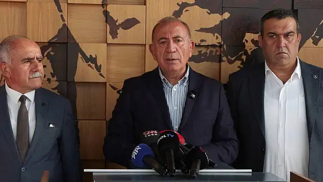 CHP'de Beklenen İhraç Kararı: Gürsel Tekin ve 5 İsim Partiden Çıkarıldı