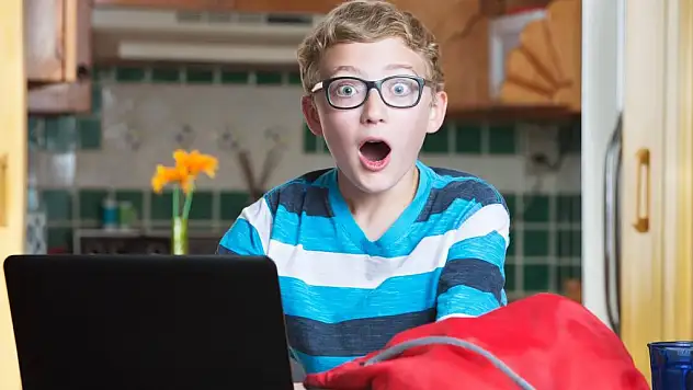 Çocukların kimlik bilgilerini çalıp  para aklıyorlar