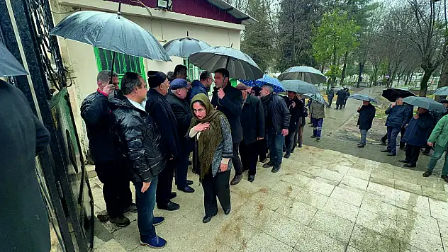 Cumhur Kılıççıoğlu Toprağa Verildi