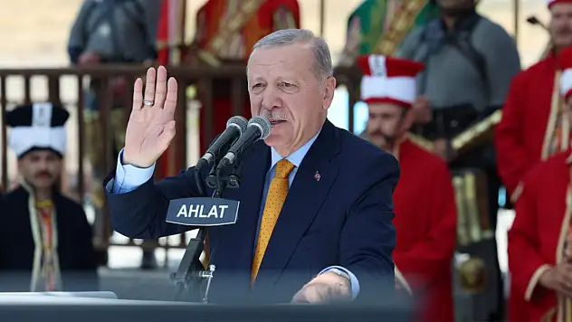 Cumhurbaşkanı Erdoğan: Belediyeleri aile çiftliğine çevirenler için artık deniz bitmiştir