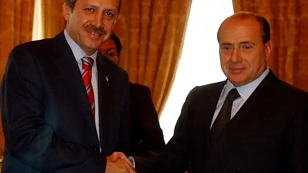 Cumhurbaşkanı Erdoğan'dan Berlusconi İçin Taziye Mesajı