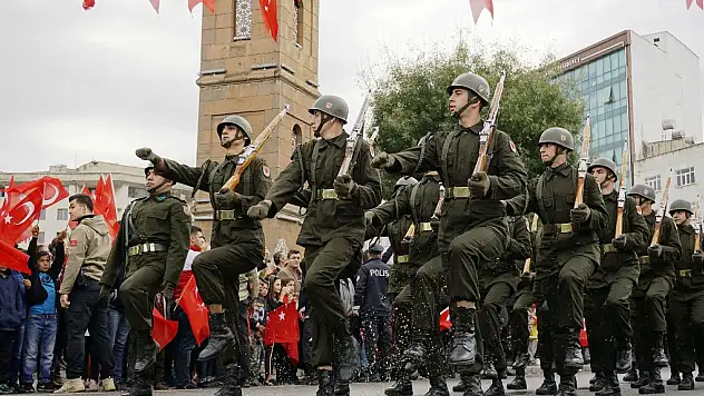 CUMHURİYETİMİZİN KURULUŞUNUN 96. YILI COŞKULU ETKİNLİKLERLE KUTLANDI