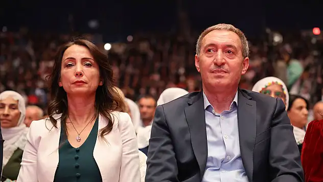 DEM Parti Duyurdu: 'Süreçte Birinci Aşama Tamamlandı! Yeni Bir Aşamaya Geçiyoruz'