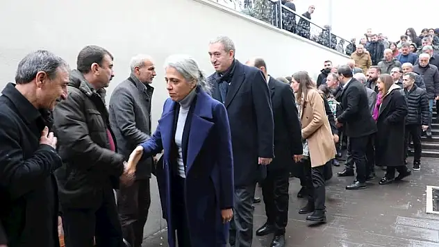 DEM ve DBP Eş Genel Başkanları Siirt'te Taziye Ziyaretinde Bulundu