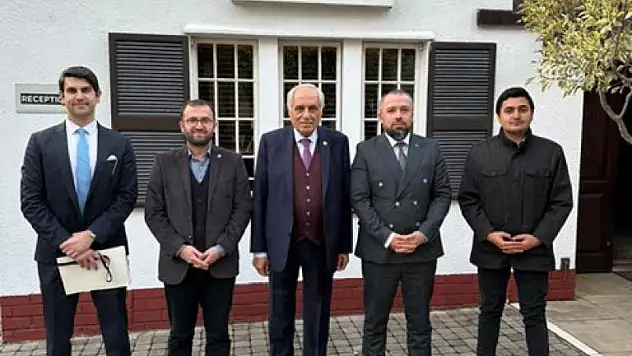 Demirkıran, Güney Afrika'da İncelemelerde Bulundu