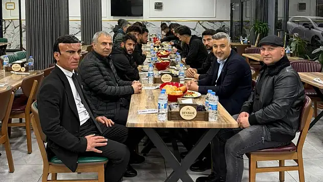 Deryalar'dan Kurtalan Spor'a Moral Yemeği: ''Sahaya Çıkın, Arkınızdayız''