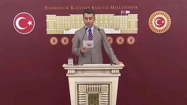 DEVA Partili Cem Avşar: 'Kadro Müjdesi Dediğiniz Belediye Şirketine Geçiş miydi?'