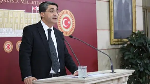 DEVA Partili Ekmen, TBMM'de Emeklilerin Mektubunu Hatırlattı