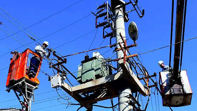 Dicle Elektrik Diyarbakır'da Kaçak Oranlarını ve Kesinti Sürelerini Düşürdü