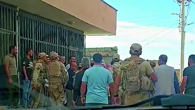 Dicle Elektrik Ekipleri Kaçak Kontrolü Yaparken Canlarını Zor Kurtardı