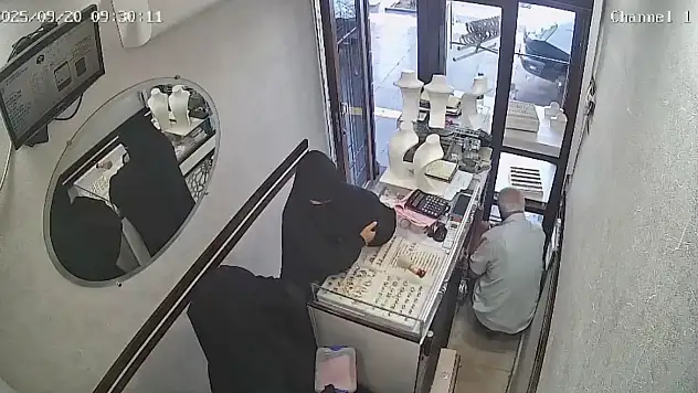 Diyarbakır'da kuyumcudan 2,5 kilo altın çaldılar: ''Antalya Grubu'' 2 saatte yakalandı