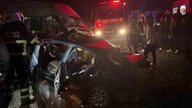 Diyarbakır'da Zincirleme Kaza: 3 Ölü 14 Yaralı