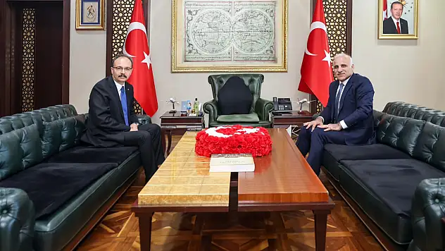 Diyarbakır Valisi Murat Zorluoğlu'ndan Siirt Valisi Kemal Kızılkaya'ya Taziye Ziyareti