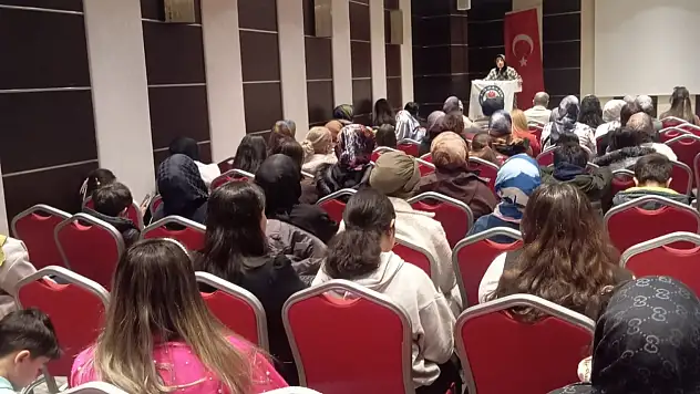 Eğitim Bir-Sen Kadın Kolları Siirt'te bir araya geldi