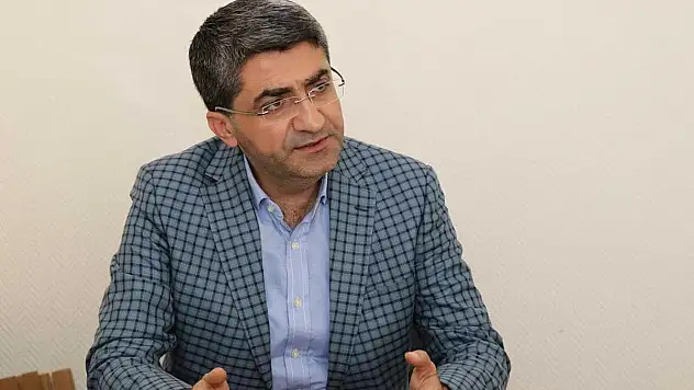 Ekmen'den İktidara: 'Emeklinin Feryadını Duyun'
