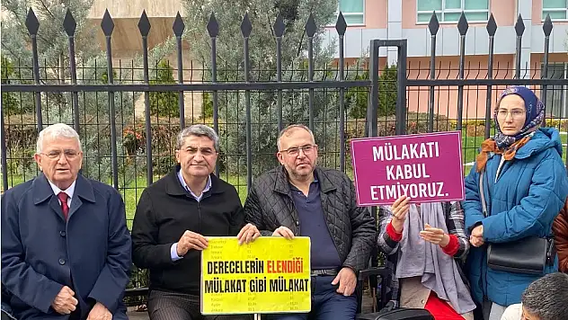 Ekmen'den Yeni Yıl Mesajı: 2025 Yılı İçin Umut ve Mücadele Çağrısı