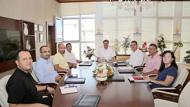 Enerji Verimliliği Toplantısı Rektör Prof.Dr.Şındak Başkanlığında Yapıldı