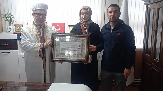 Ermenistanlı Armine Kerepetyan Siirt'te Müslüman Oldu