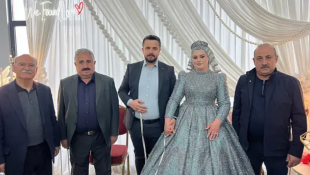 Eruh Belediye Başkanı Çiftçi Genç Çiftin Nişan Törenine Katıldı