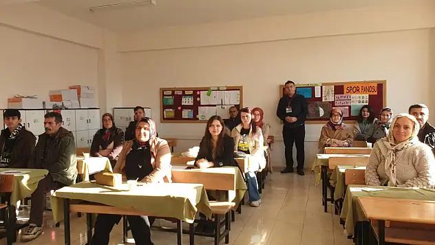 ERUH HALK EĞİTİM MERKEZİ KURS SAYISI İLE DİKKAT ÇEKİYOR