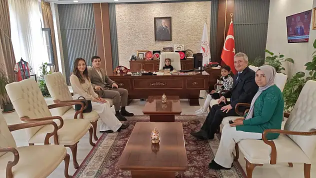 Eruh Kaymakamı Makamını Öğrencilere Devretti