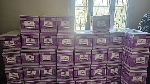 Eruh Kaymakamlığı'ndan 420 Aileye Gıda Kolisi Desteği