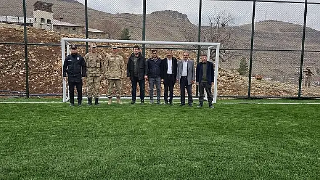 Eruh Okçular (Tîrya) Köyünde Yapılan Halı Saha Tamamlandı