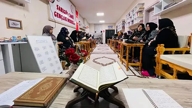 Eruh'ta Kadınlara Yönelik Berat Kandili Programı Düzenlendi