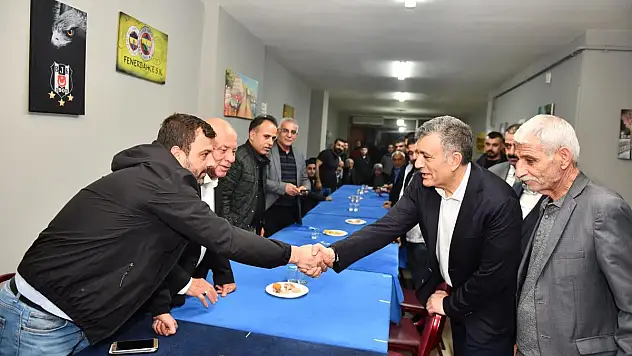 Esenyurt Belediye Başkanı Kemal Deniz Bozkurt, Aktin Aliesiyle Bir Araya Geldi