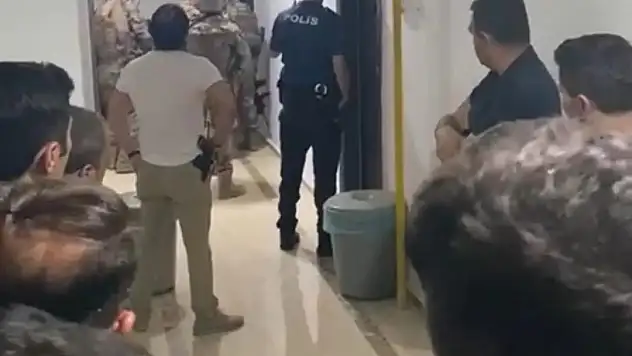 EŞİ İLE TARTIŞAN ADAM CANINA KIYDI