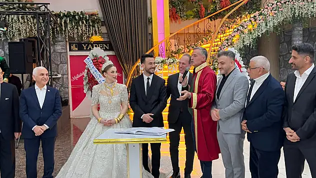 Eski AK Parti Siirt İl Başkanı Özgür Çalapkulu'nun mutlu günü