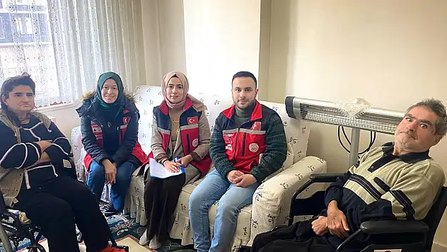 Evde Bakım Desteğinden Yararlanan Ailelerin Durumlarını Yakından Takip Ediyorlar