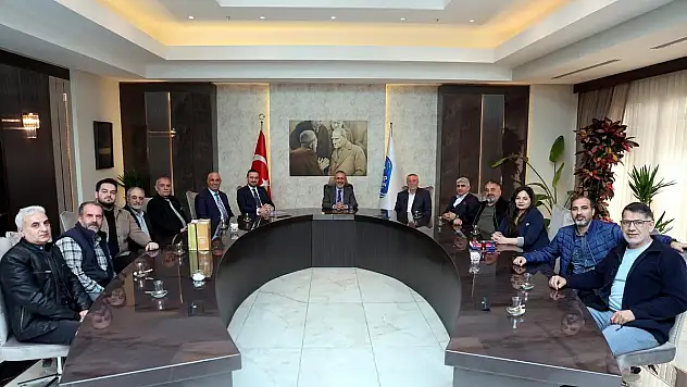 Eyüpsultan Siirtliler Platformundan Belediye Başkanı Özmen'e Ziyaret