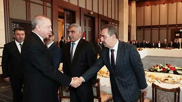 FEVZİ SEVGİLİ, CUMHURBAŞKANI ERDOĞAN'IN KÜLLİYEDE DÜZENLEDİĞİ PROGRAMA KATILDI