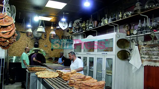 Fırın Değil, Adeta Antika Müzesi!…