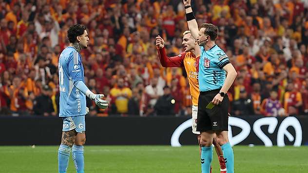 Futbolda Dijital Kart Dönemi: Hakemler Yeni Sistemi Test Etti