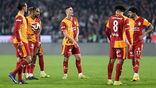 Galatasaray'ın puan kaybı Fenerbahçe'de moralleri yükseltti: WhatsApp grubunda hareketlilik