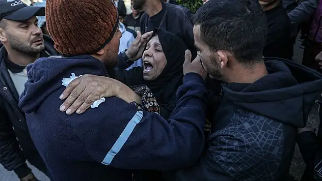 Gazze'de can kaybı 70 bin 360'a yükseldi