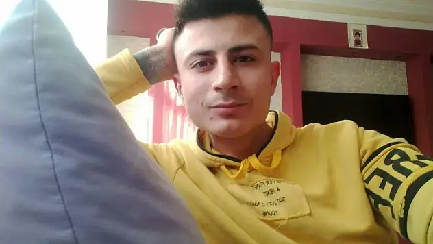 Gazze'ye Gedeceğim Diye Evden Çıkan Gençten Haber Alınamıyor!