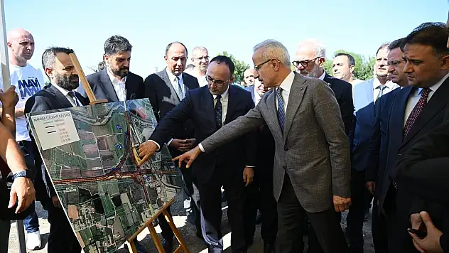 Gediz Köprülü Kavşağı 50 Bine Çıkan Araç Trafiğini Rahatlatacak