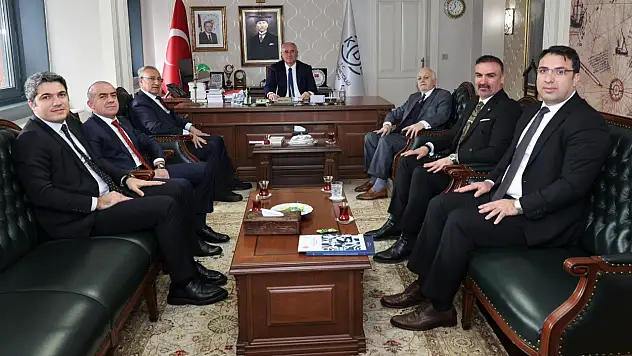 Gökçebağ Belediye Başkanı Ferzent Çiçek'ten Kamu Başdenetçiliği'ne Ziyaret