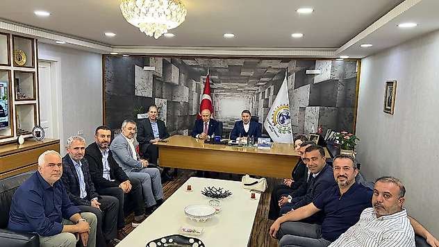Güven Kuzu, Siirtli Müteahhitleri Nihat Özdemir ile Buluşturdu