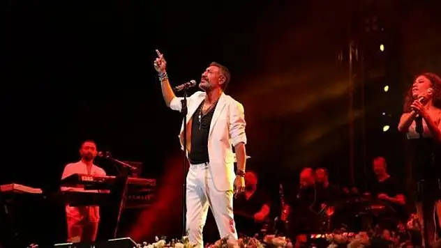 Hakan Altun, 2024 Konser Gelirlerinde Zirvede: Az Sahne, Yüksek Kazanç